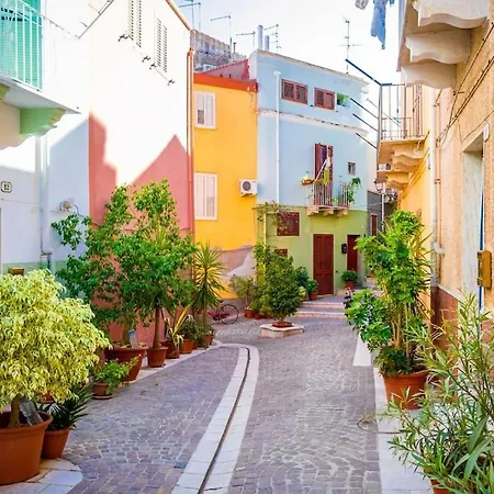 Apartamento U' Cortilettu 1o Piano - The Courtyard By The Seaside