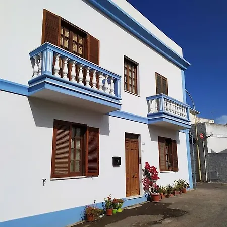 U' Cortilettu 1o Piano - The Courtyard By The Seaside Apartamento