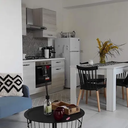 Apartamento U' Cortilettu 1o Piano - The Courtyard By The Seaside *